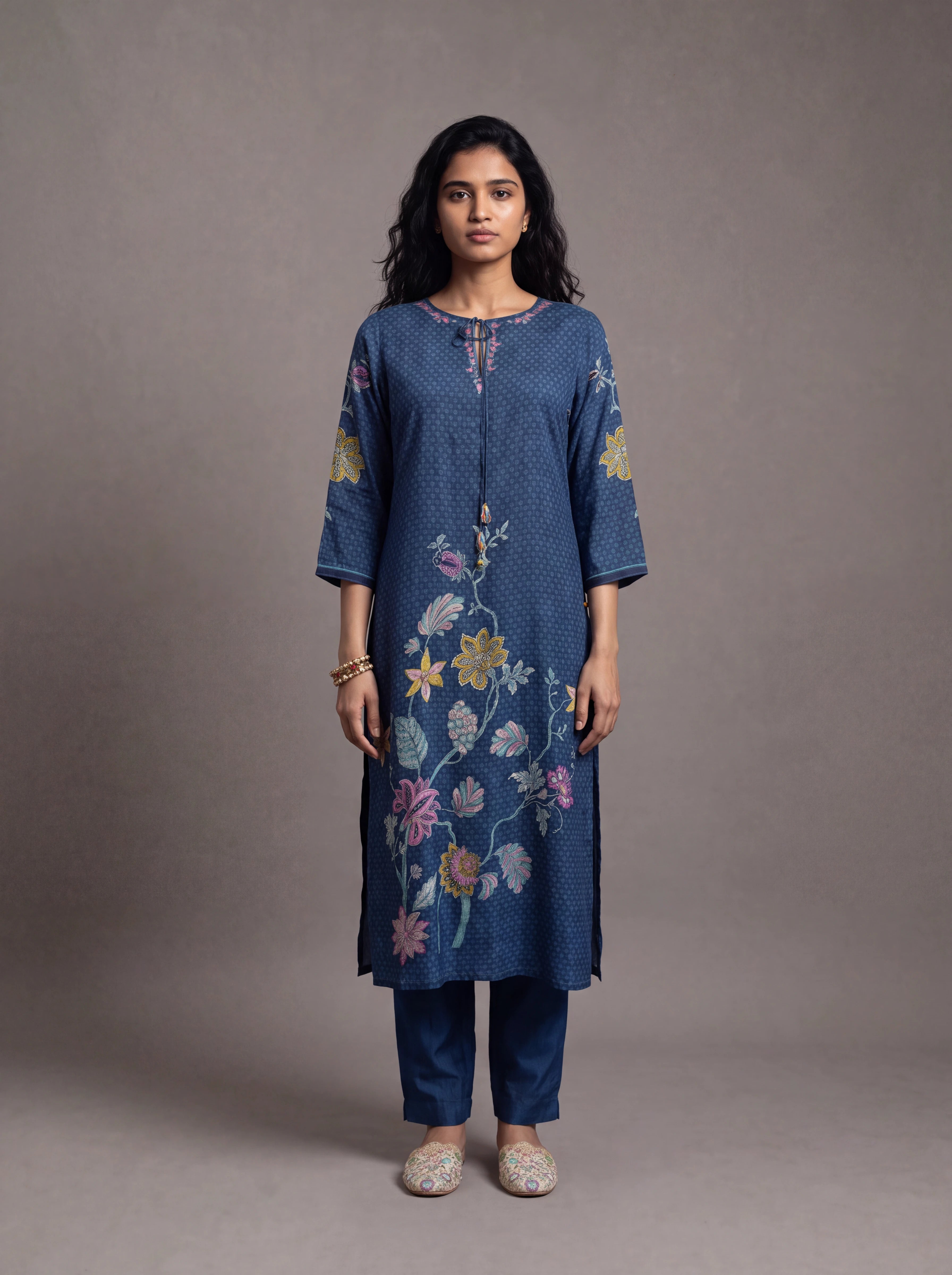 Navy blue semi tussar suit with patch work embroidery Secondary image