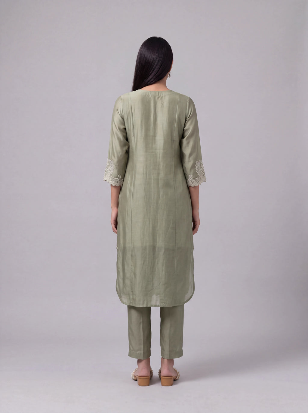 Olive chanderi kurta set with intricate white embroidery