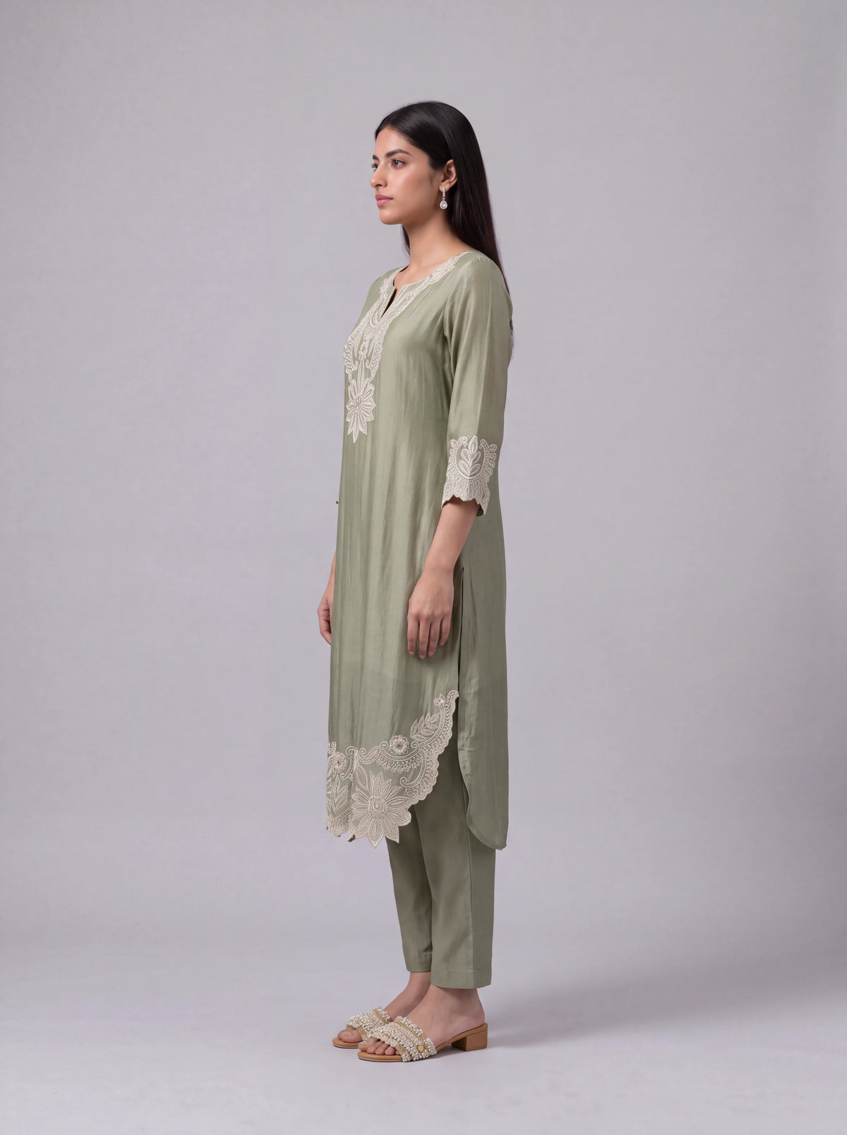 Olive chanderi kurta set with intricate white embroidery