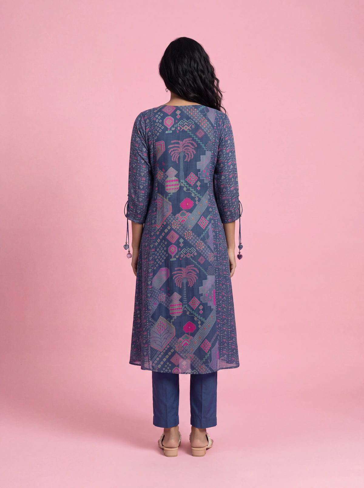 Blue cotton-silk kurta set with khat and kardana embroidery