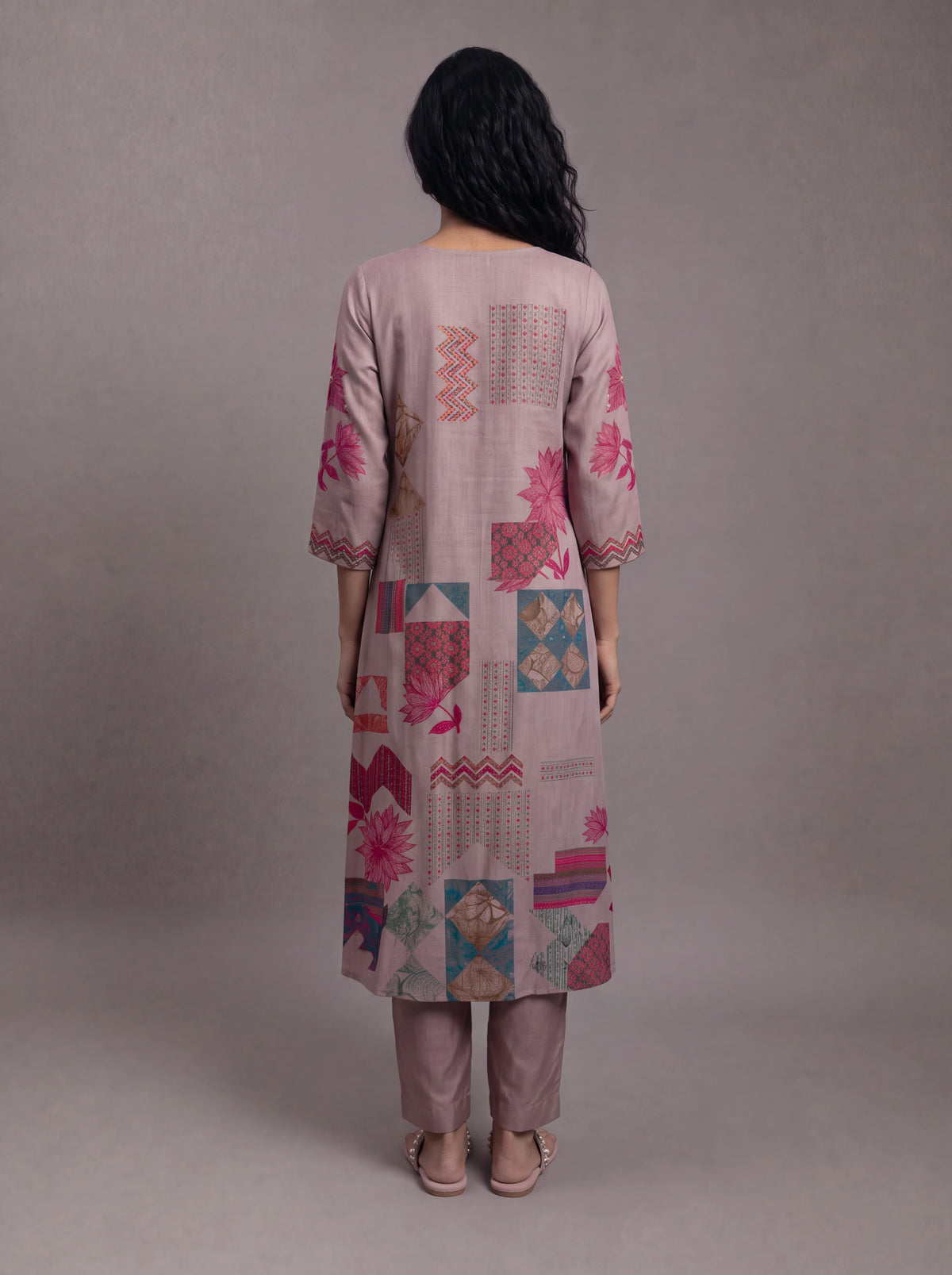 Mauve semi tussar thread and sequins embroidery salwar suit