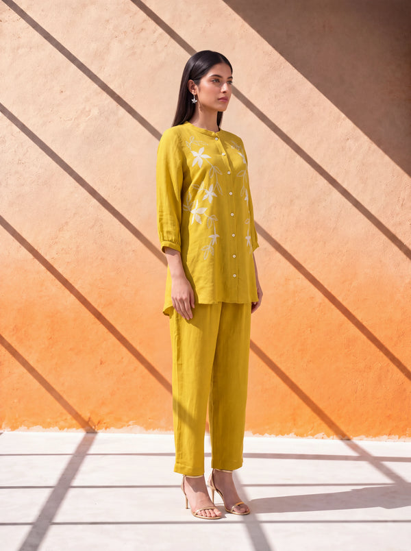 Mustard gauze linen coordinate set with machine embroidery
